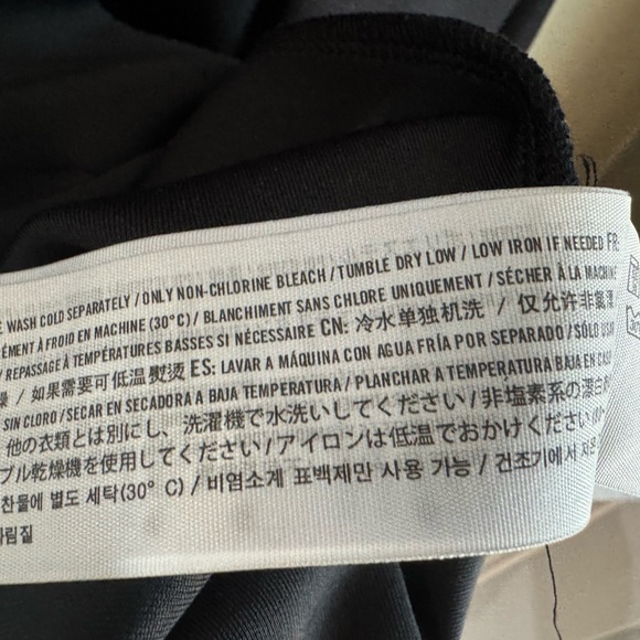 Abercrombie &Fitch size Small black dress - Picture 8 of 8